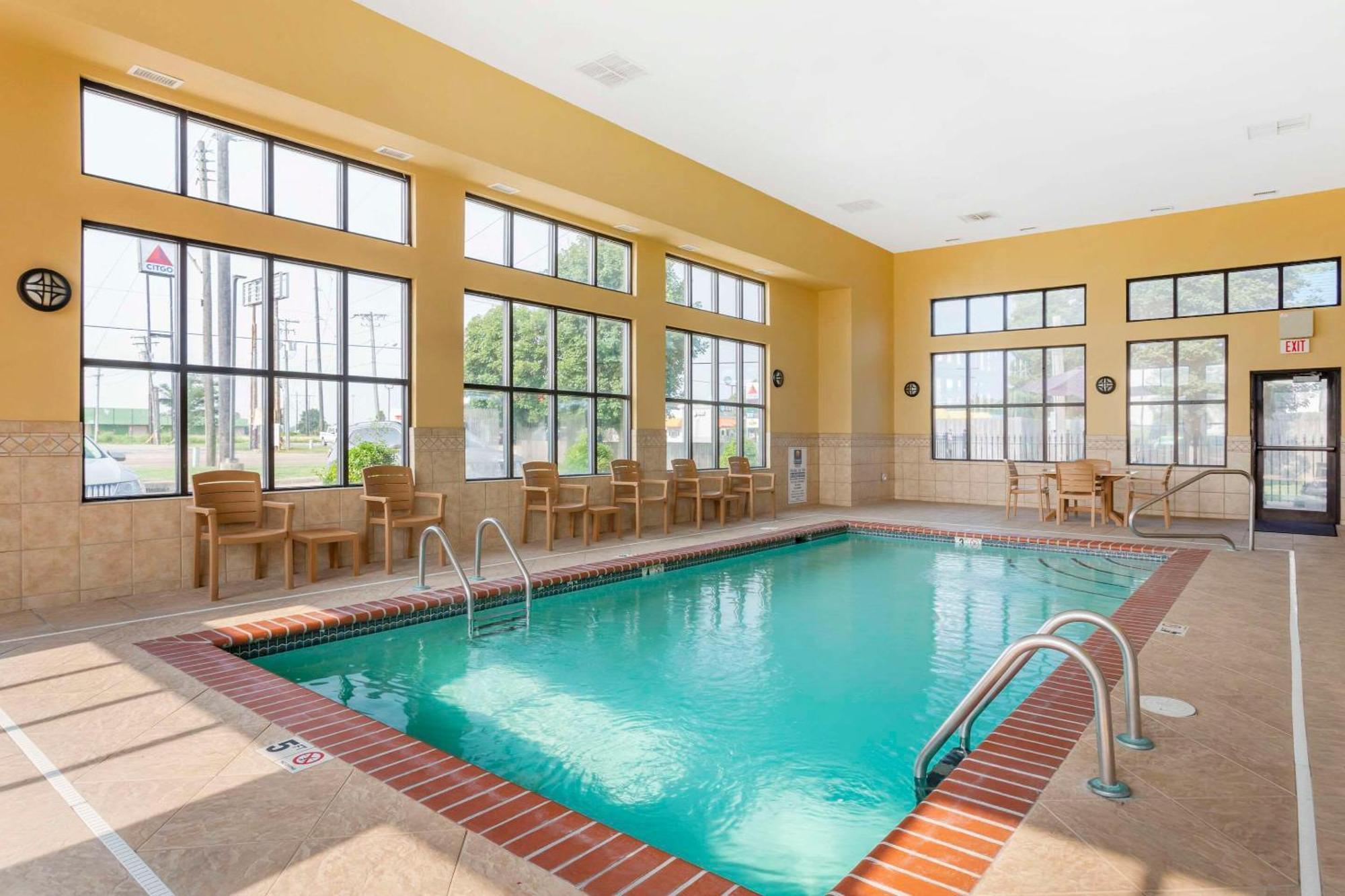 Comfort Inn & Suites Blytheville Kültér fotó
